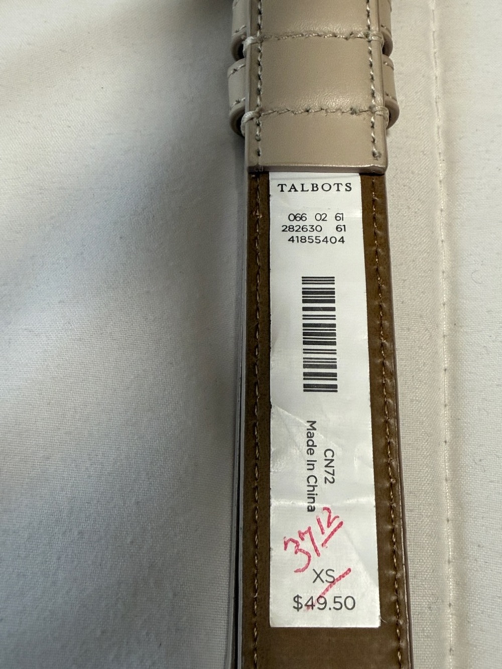 NWT-Talbots Beige Leather Belt with Square Covered Buckle. XS - Picture 3 of 5